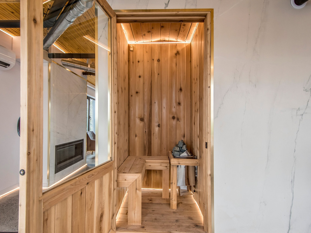 The Halifax Rooftop (Guest Suites)