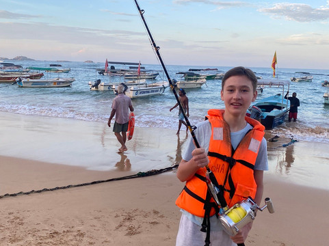 Snorkeling with Sandaru-希克杜沃必去景点