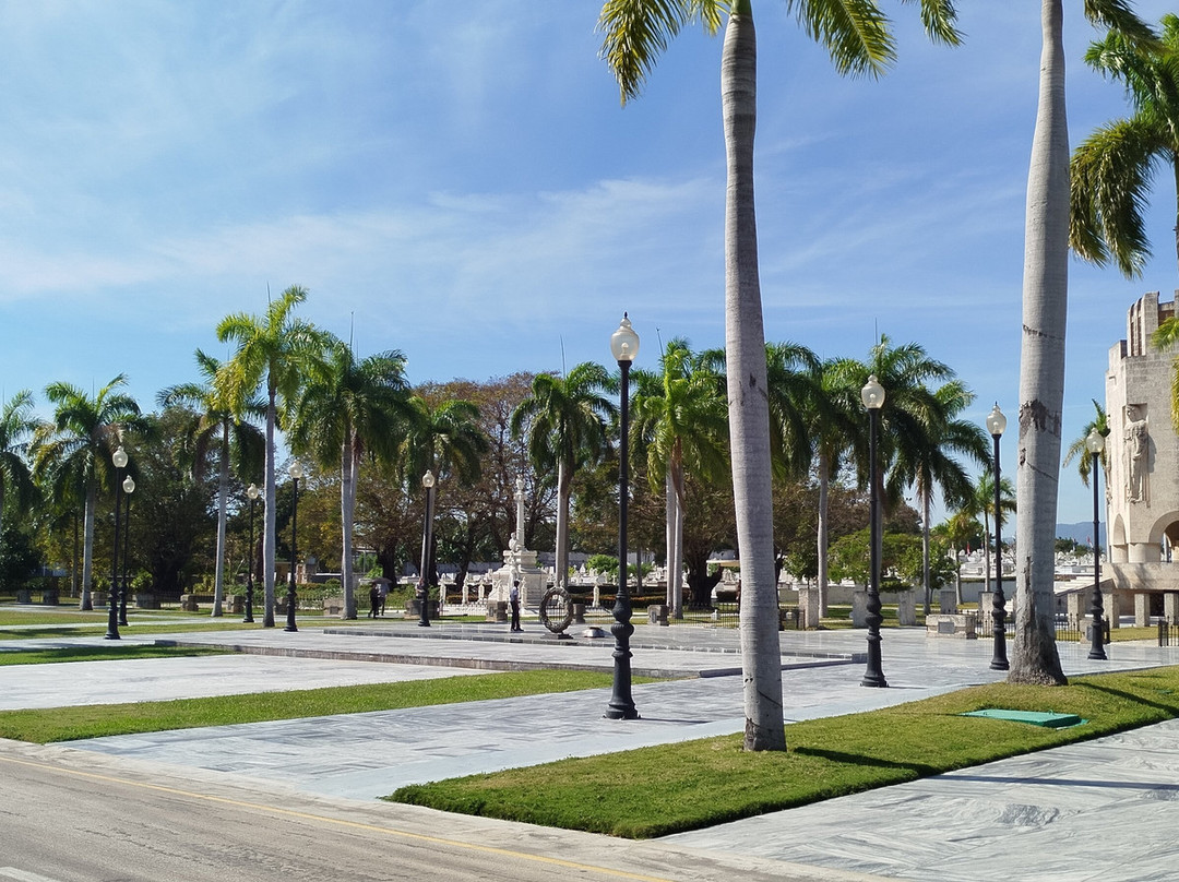 Santa Ifigenia Cemetery景点图片