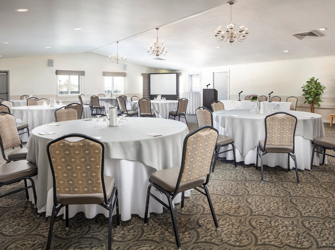 Atlantic Oceanside Hotel and Event Center主图