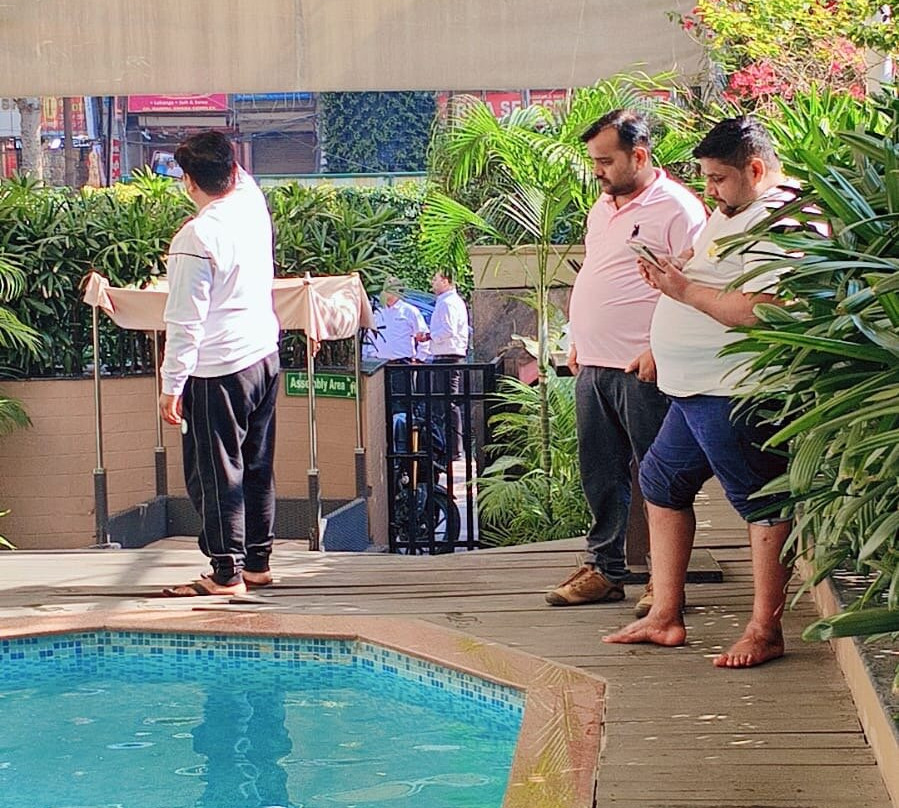 马赛克酒店主图