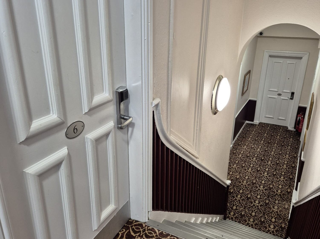 The Three Tuns Hotel主图