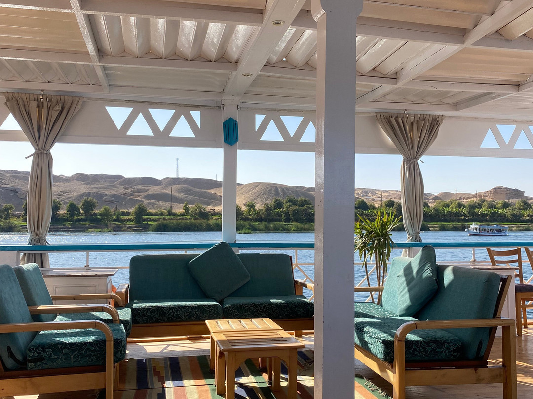 Royal Cleopatra Dahabiya Nile cruise-Esna必去景点