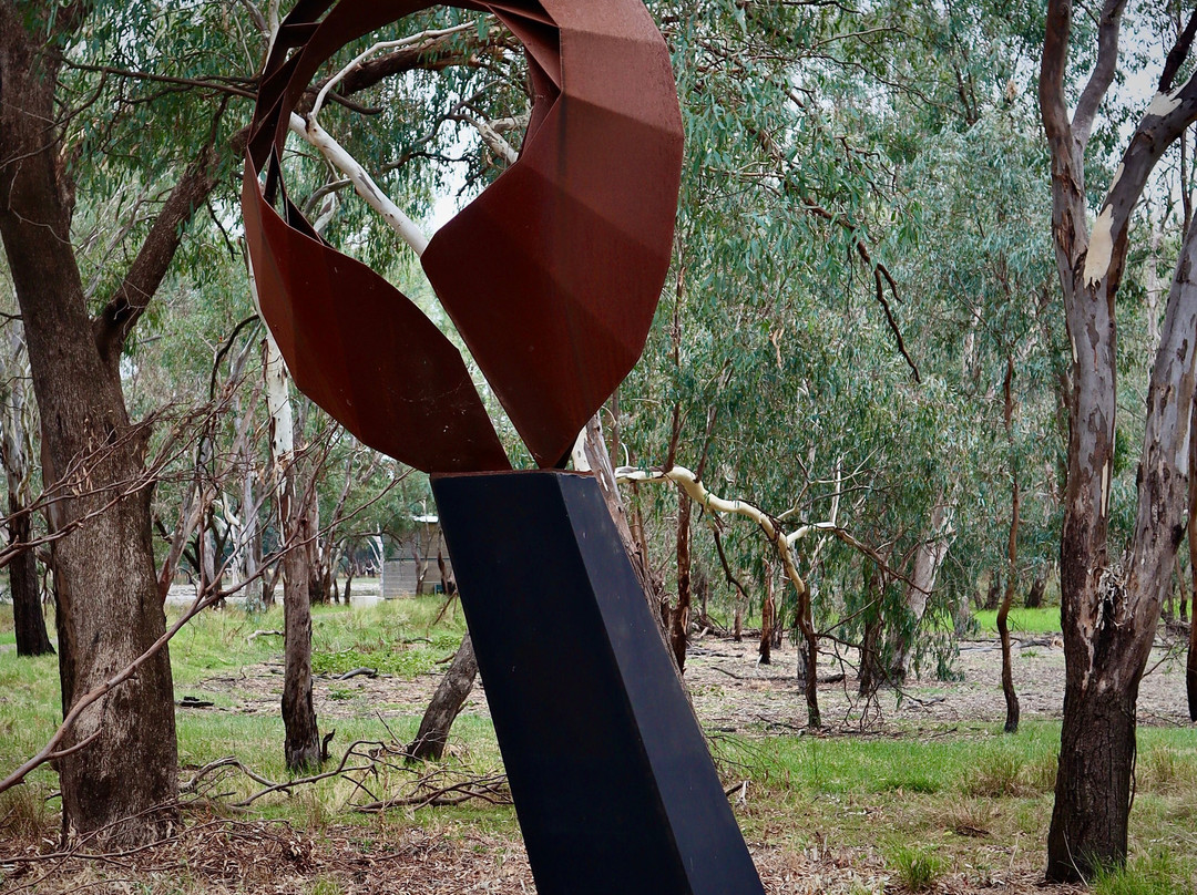 Sculpture Down the Lachlan-Forbes必去景点