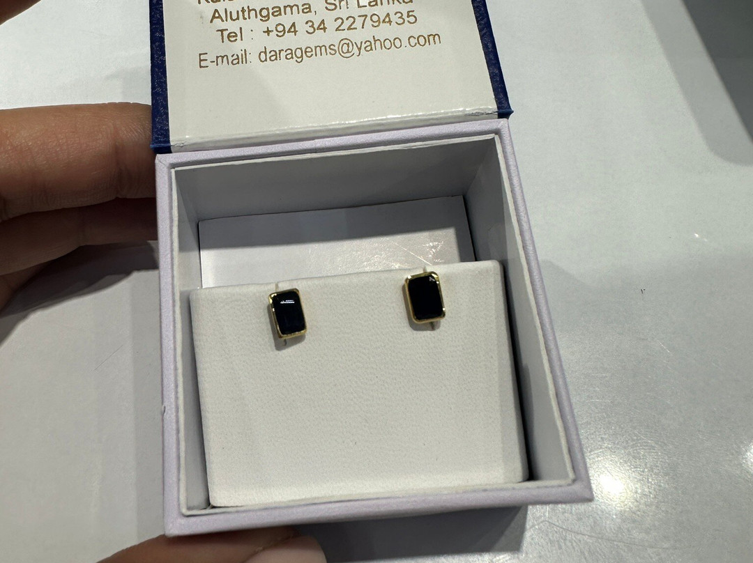 Dara Gems & Jewellery-Moragalla必去景点