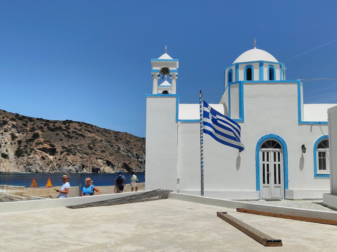 Firopotamos Beach-米洛斯岛必去景点