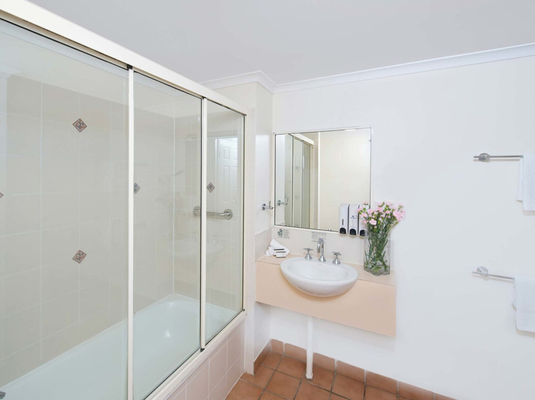 雷吉斯锚地公园酒店主图