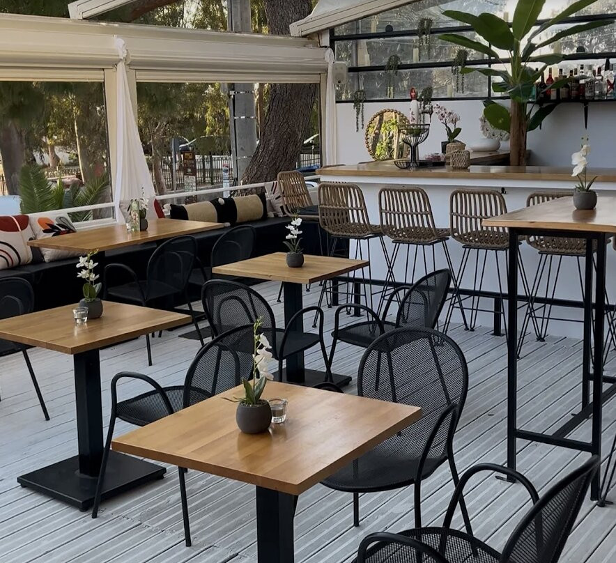 Aperó: Sun & Soul - Brunch & Bar