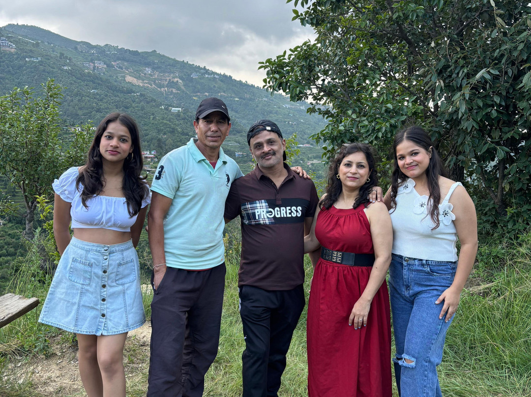 Treebo Trend Om Villa With Mountain View主图