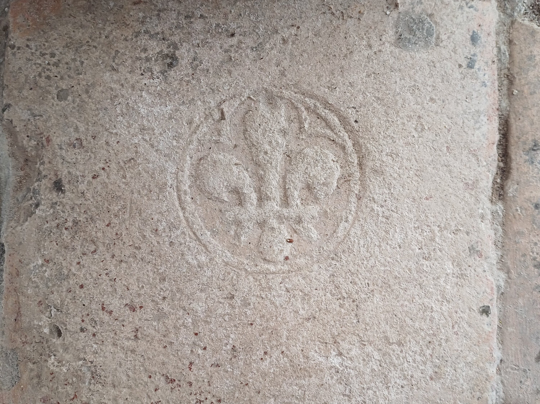 Abbaye Royale de La Réau-Saint-Martin-l'Ars必去景点