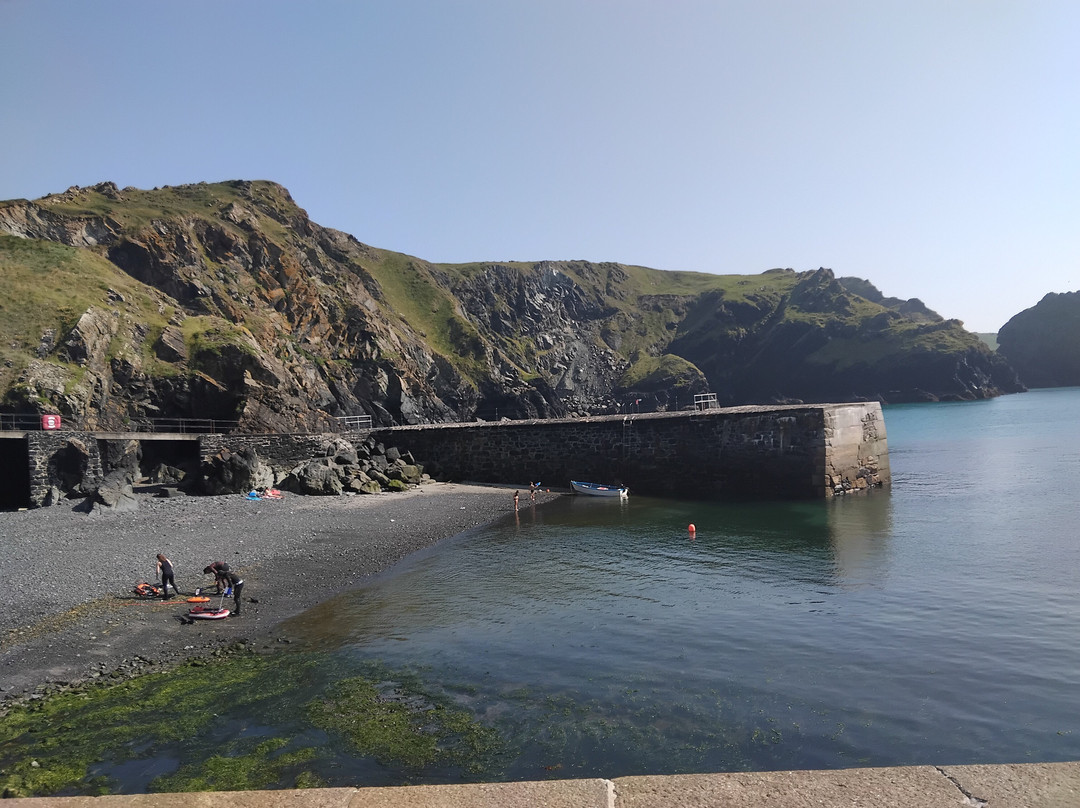 Mullion Cliffs National Nature Reserve-Mullion必去景点