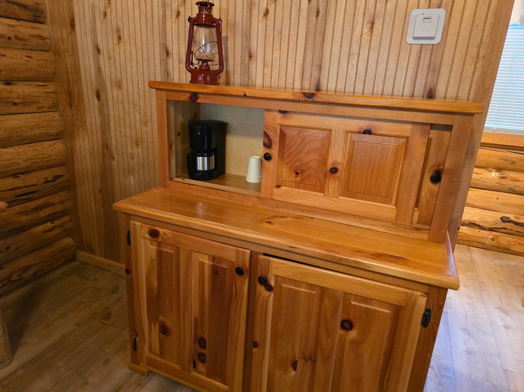 Silverwolf Log Chalet Resort主图