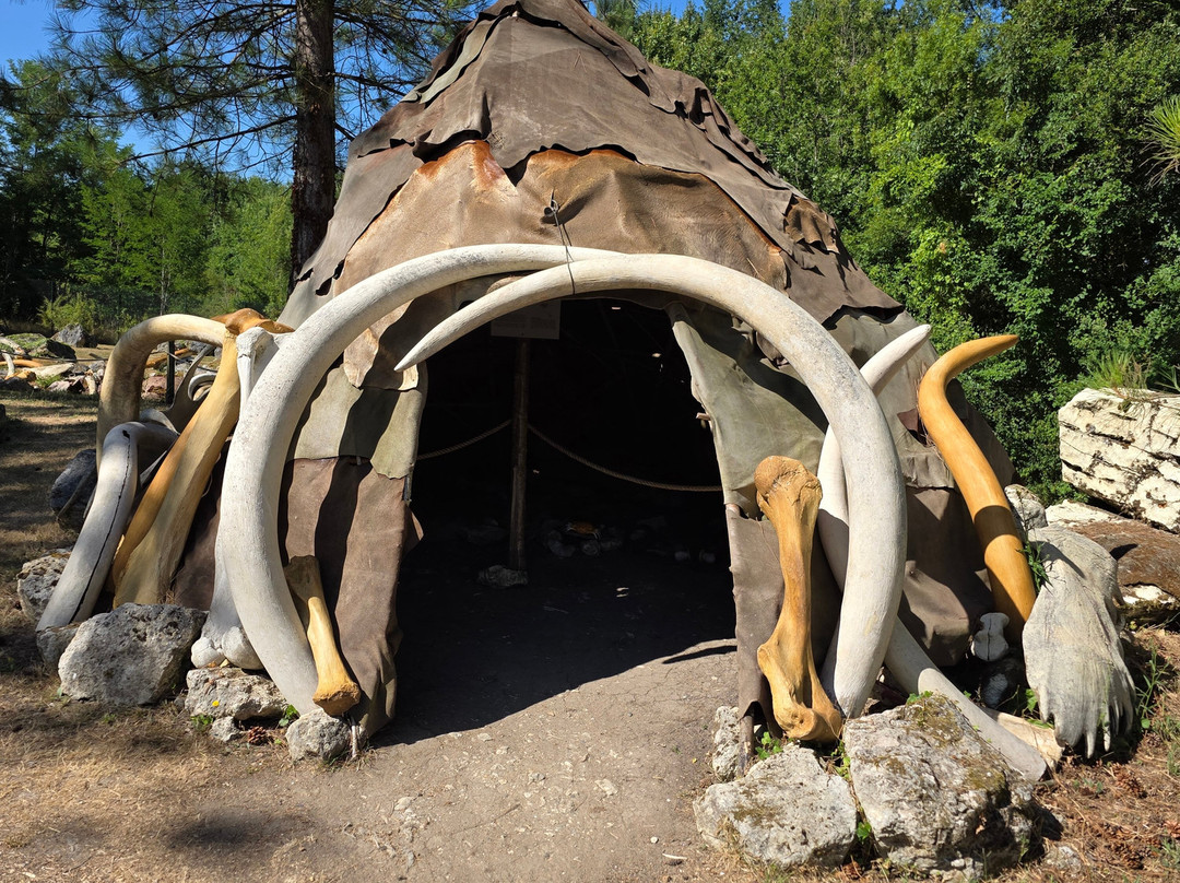 Paléosite-Saint-Cesaire必去景点