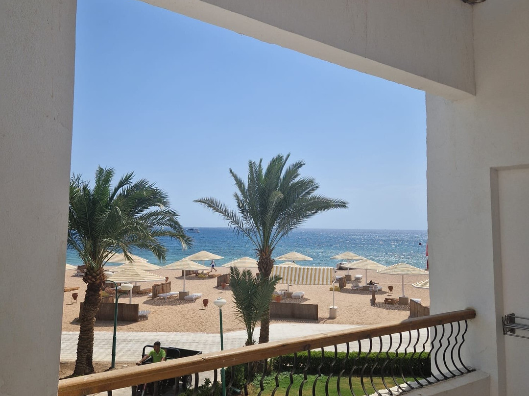 Menaville Resort主图