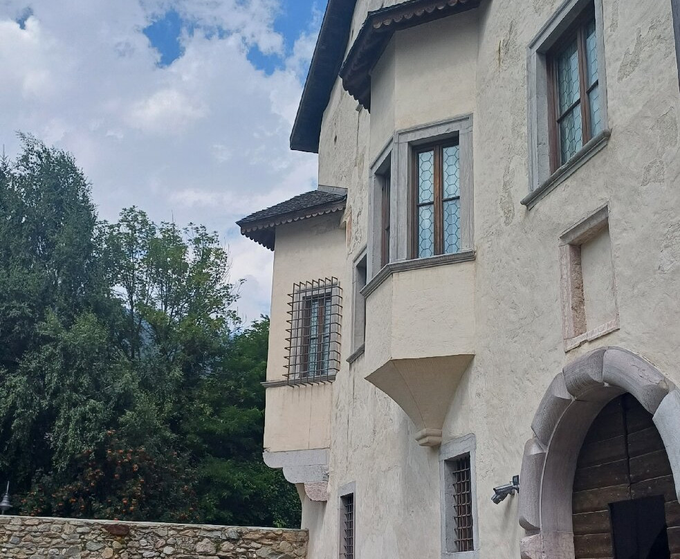 Castel Caldes-Caldes必去景点