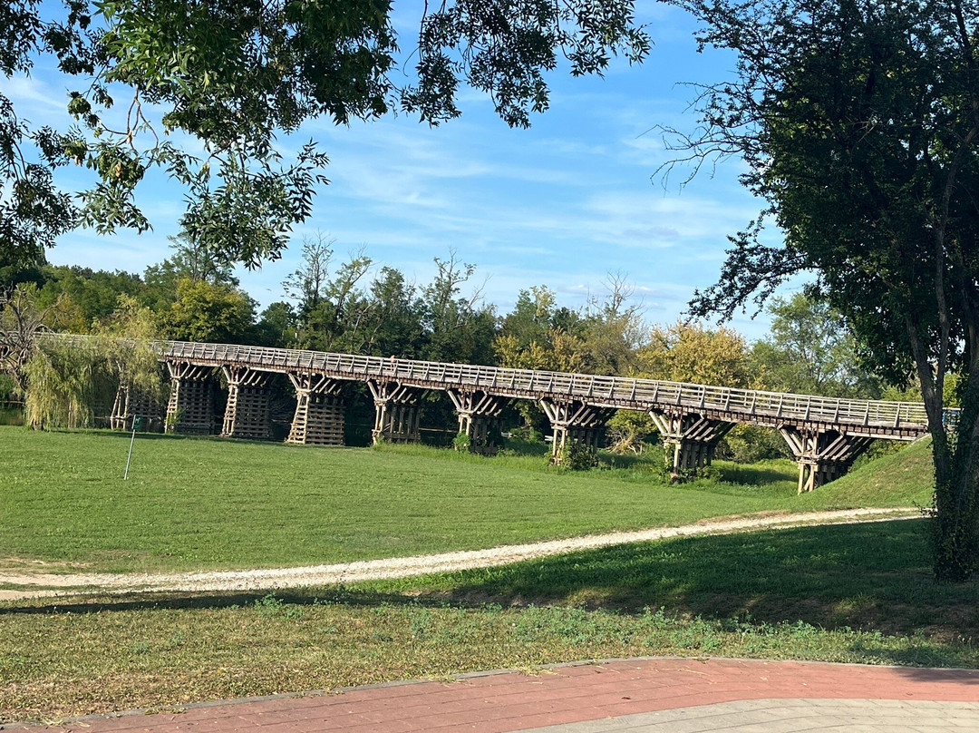 Drveni Most (Wooden Bridge)-卡洛瓦克必去景点