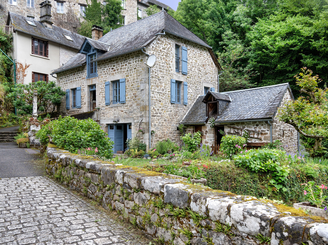 Pont Du Péage-Gimel-les-Cascades必去景点