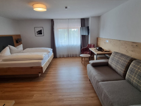 Hotel Gasthof Neuwirt主图