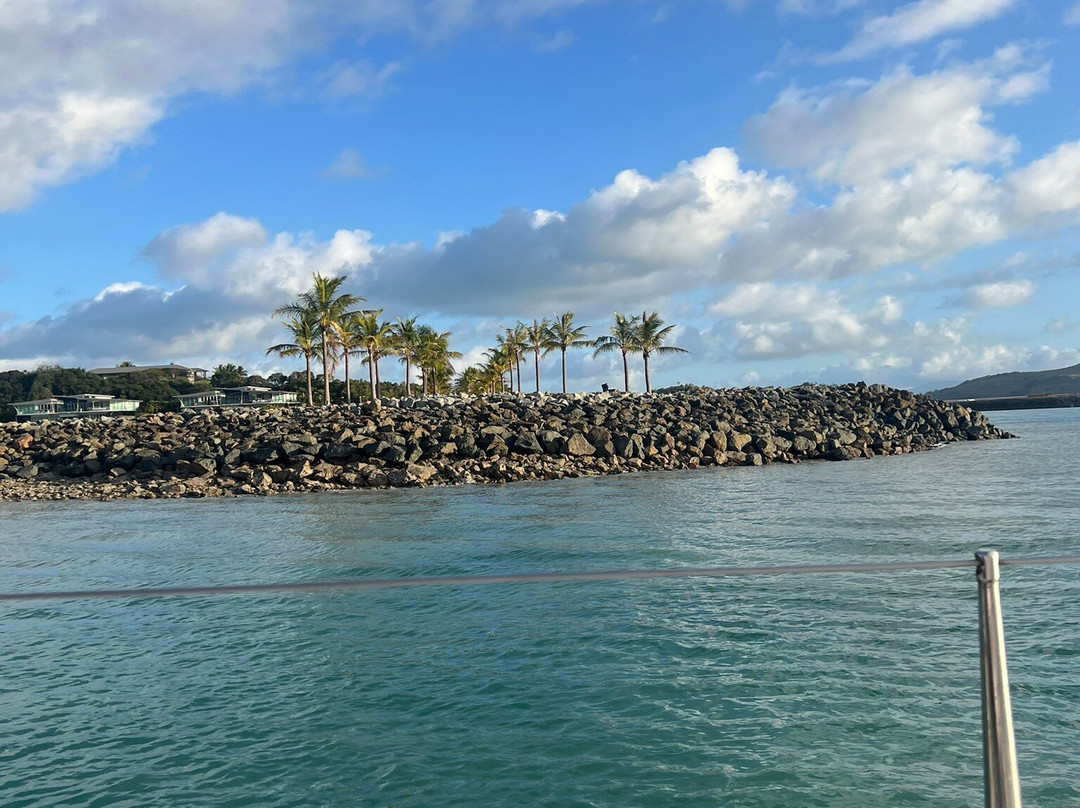 Ricochet Yachting-汉密尔顿岛必去景点