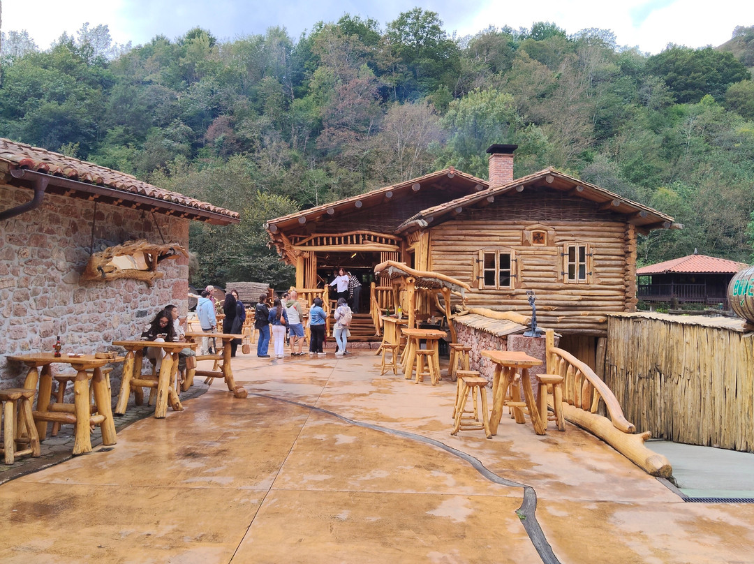 Parrilla Sidrería La Raíz主图