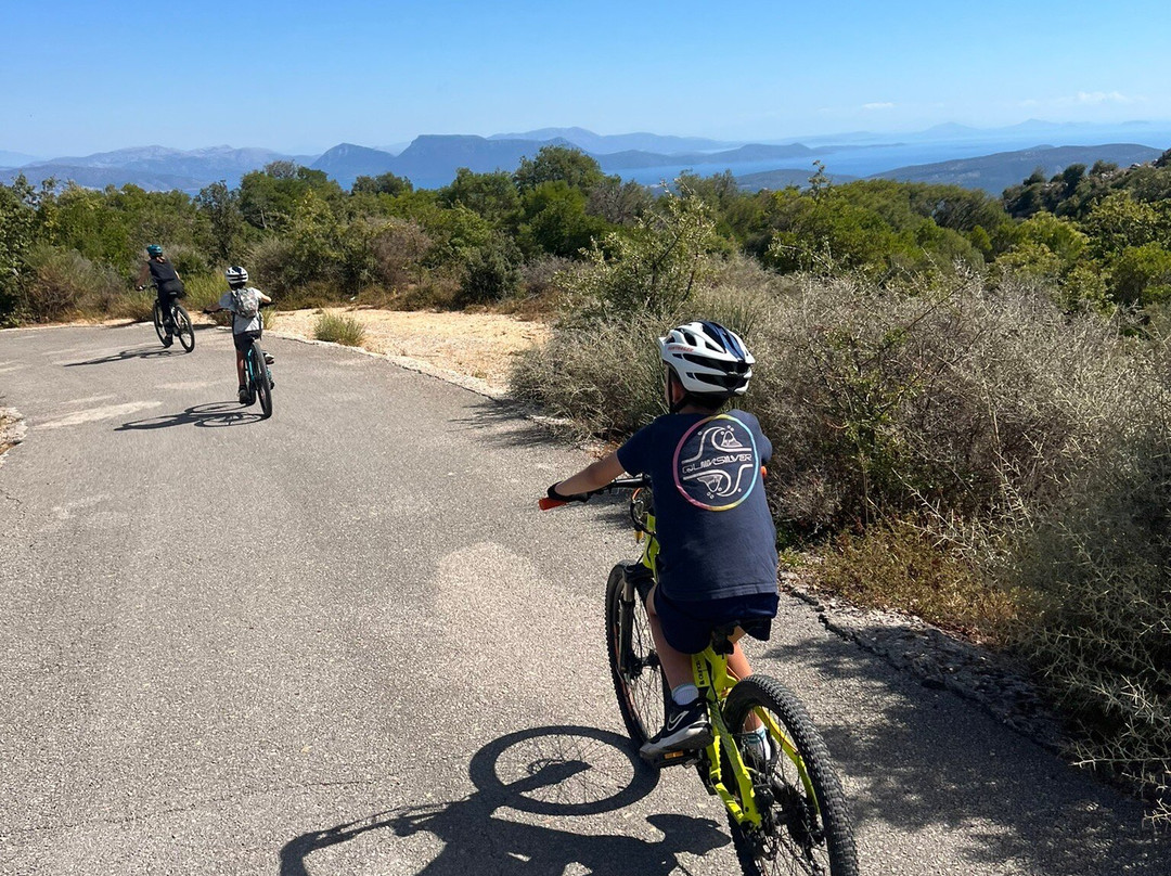 Lefkada e-Bike Adventures-Karya必去景点