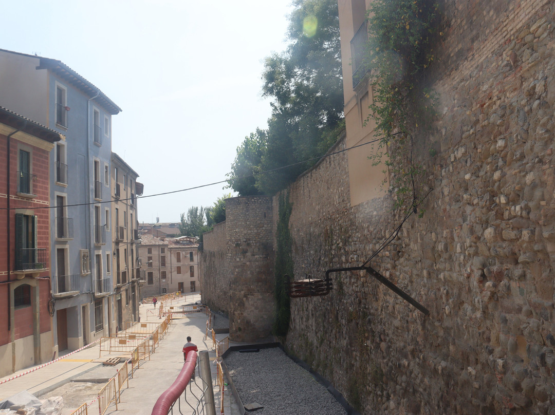 Muralla de Pere III-维克必去景点