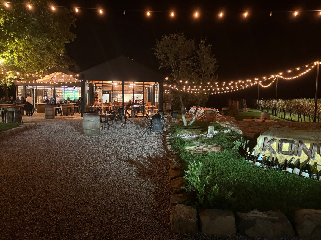 Konvin Winebar