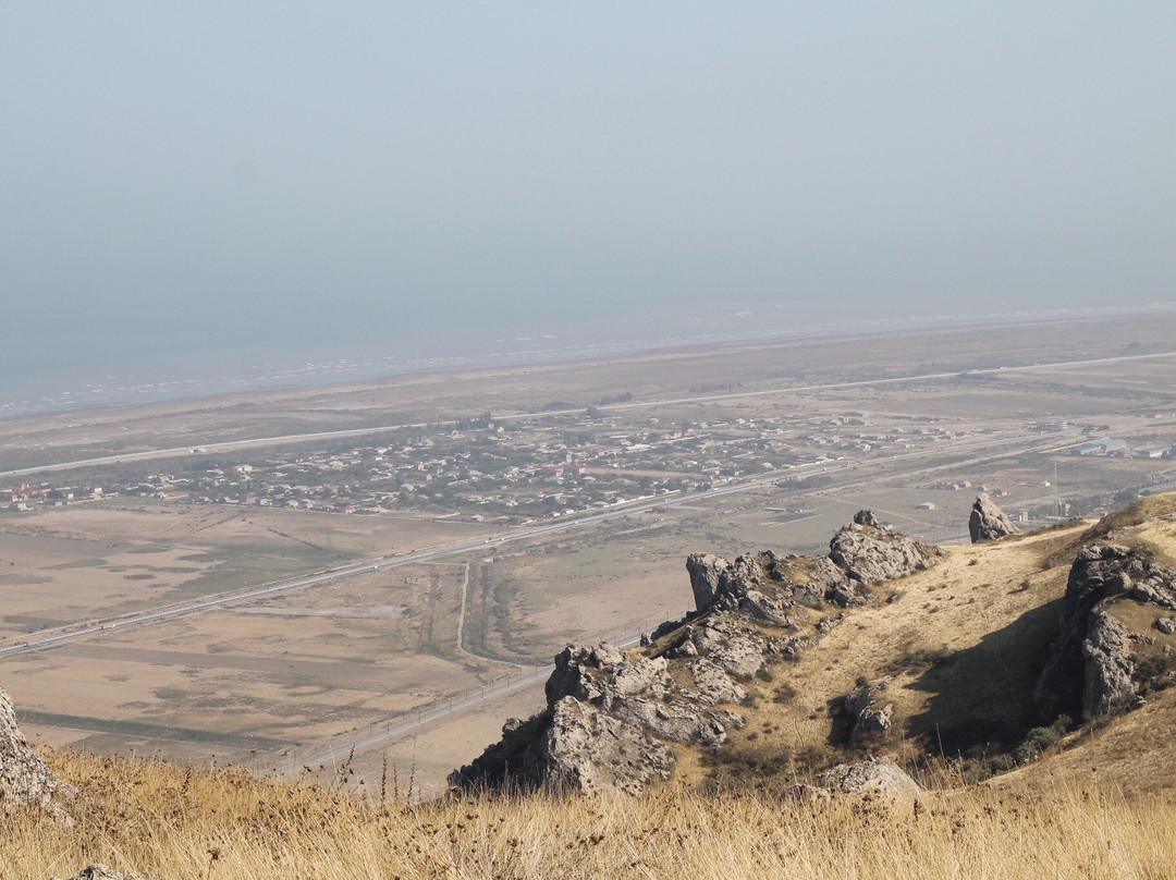 Besh Barmag Mountain-Siyazan必去景点