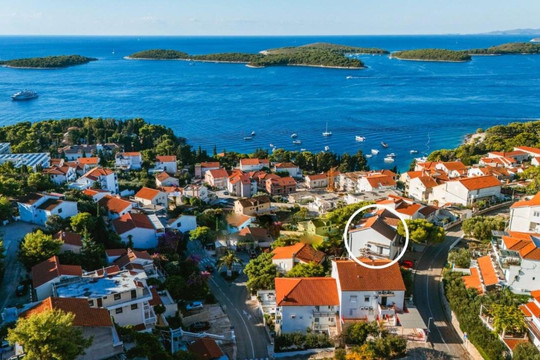 Anna in Hvar * Mittel-Dalmatien