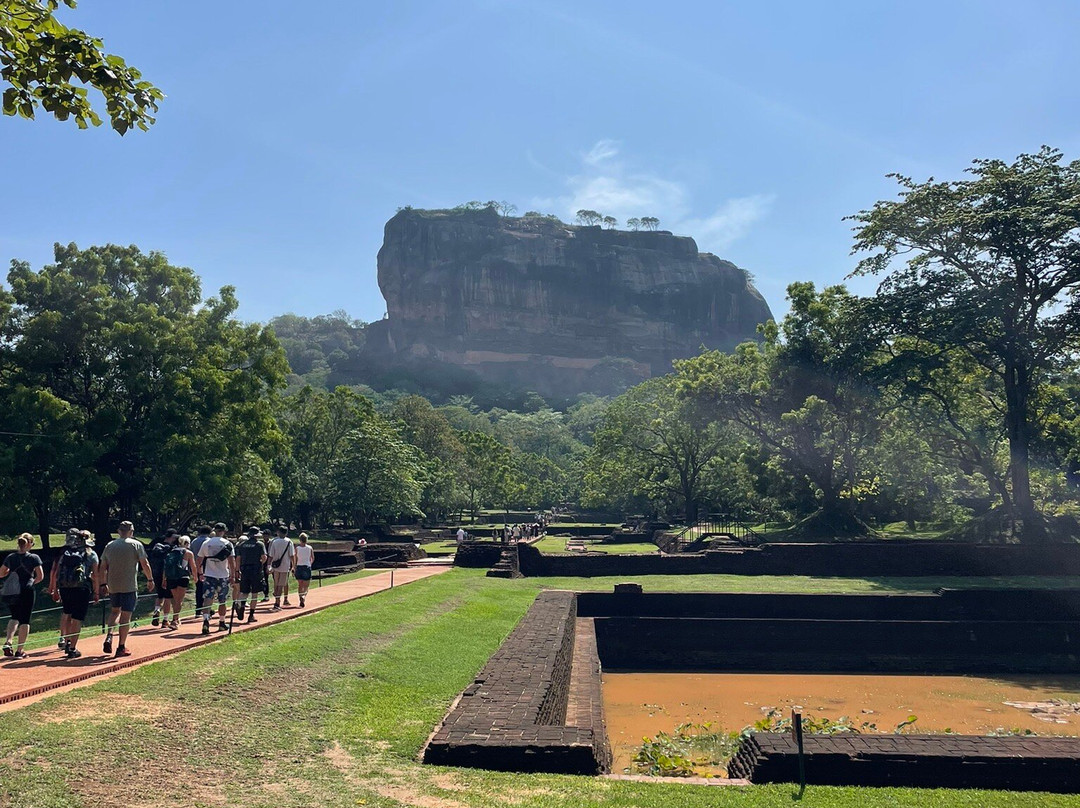 The Gilded Isle Lanka Tours