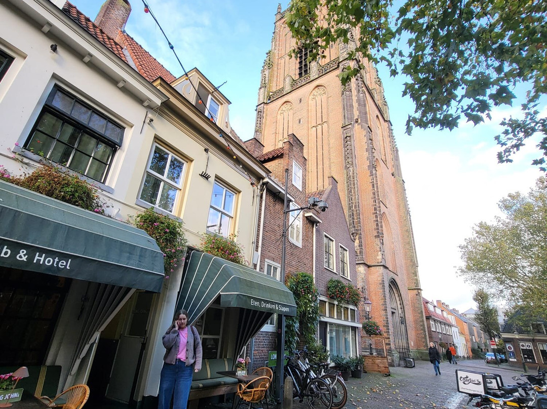 Long John's Pub & Hotel主图