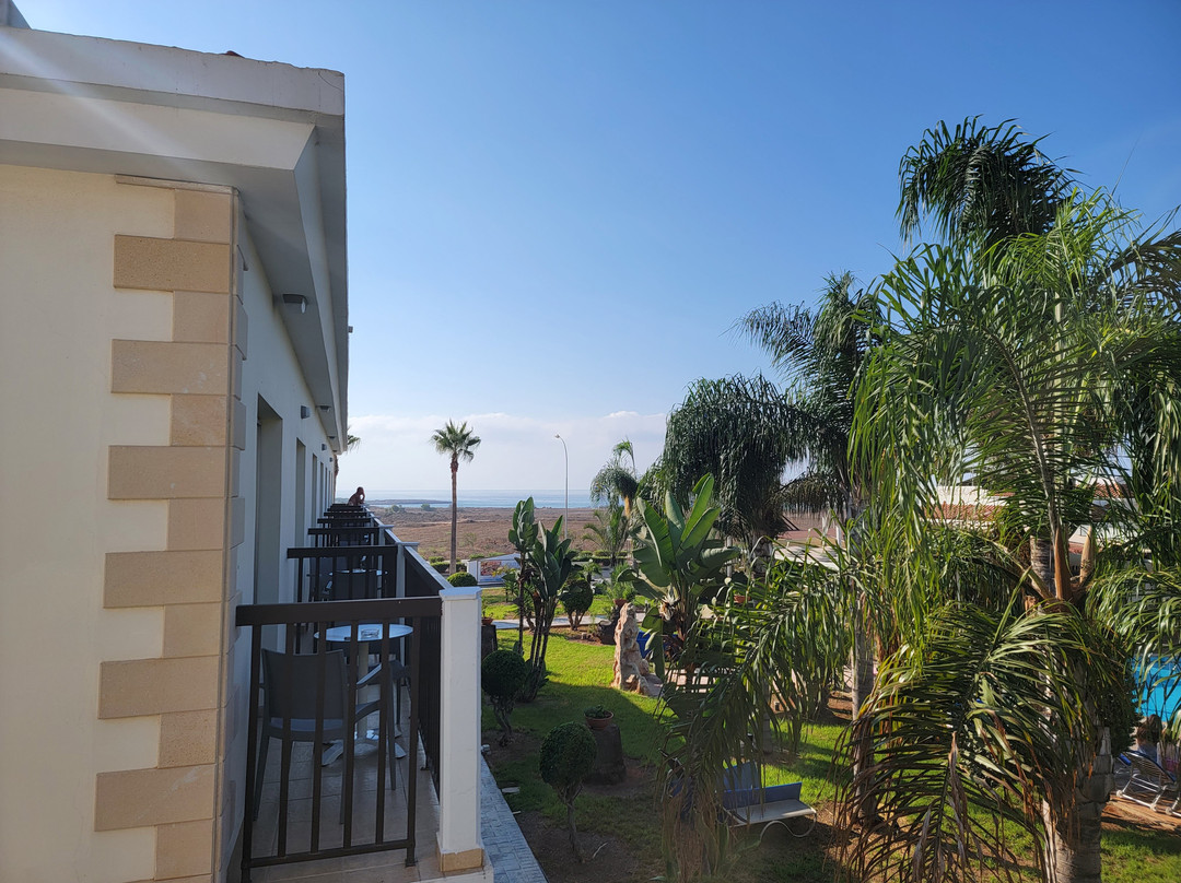 Loutsiana Hotel Apartments主图