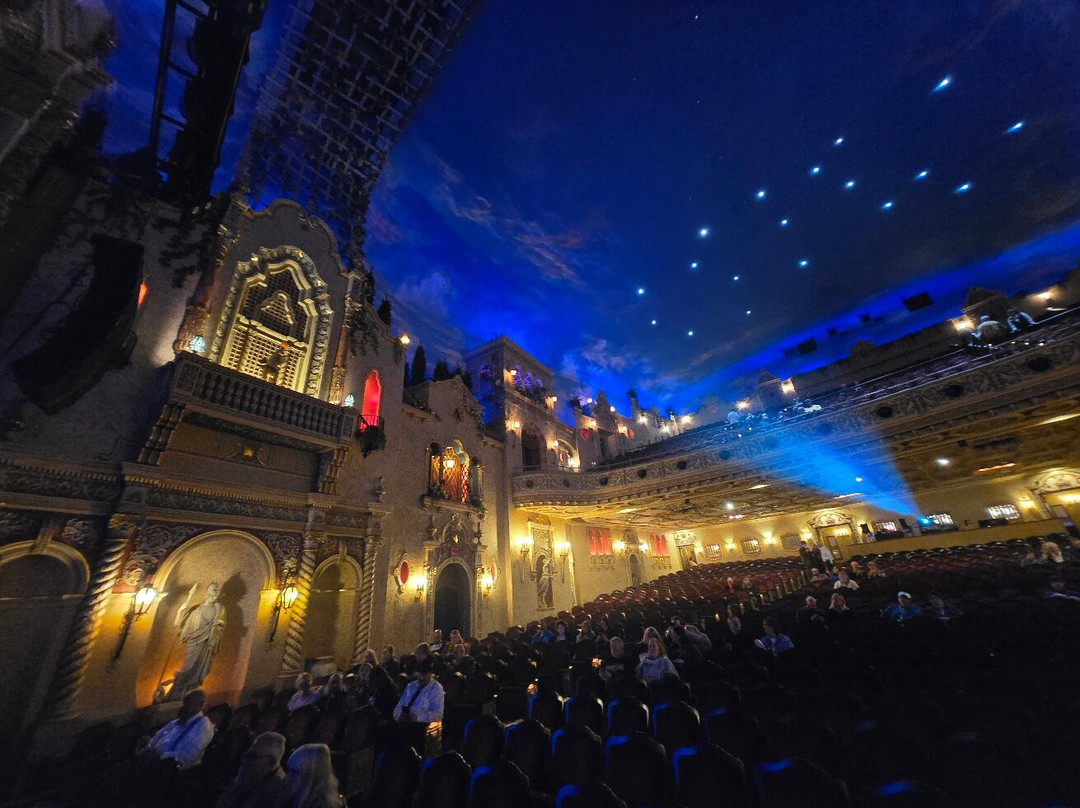 The Paramount Theatre Centre And Ballroom