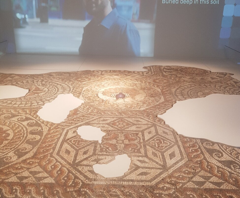 Jewry Wall-莱切斯特必去景点