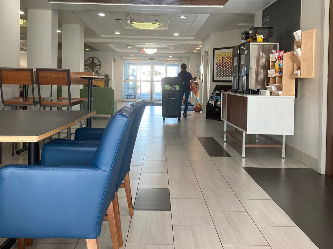 Holiday Inn Express & Suites Rochester By IHG主图