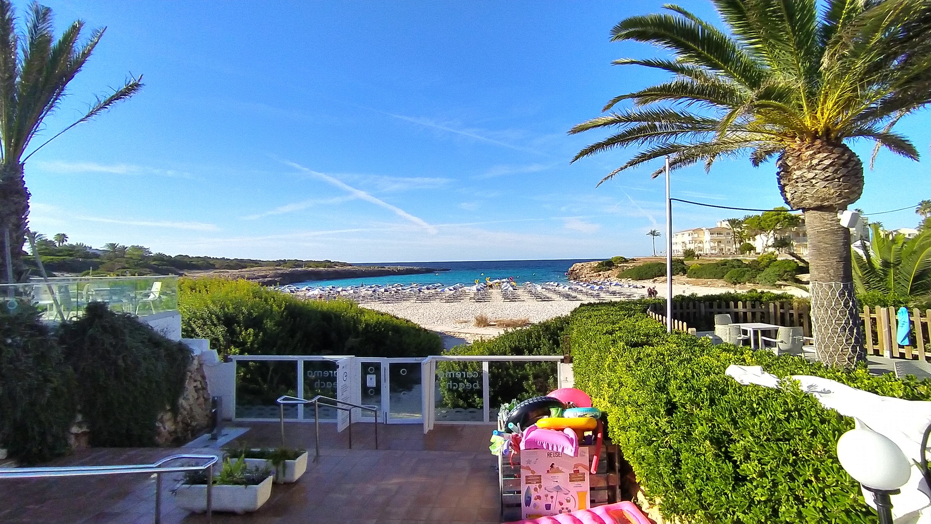 FERGUS Style Carema Beach-泳池