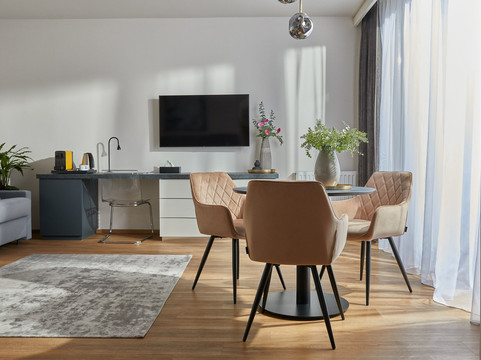 布达佩斯七季公寓酒店主图