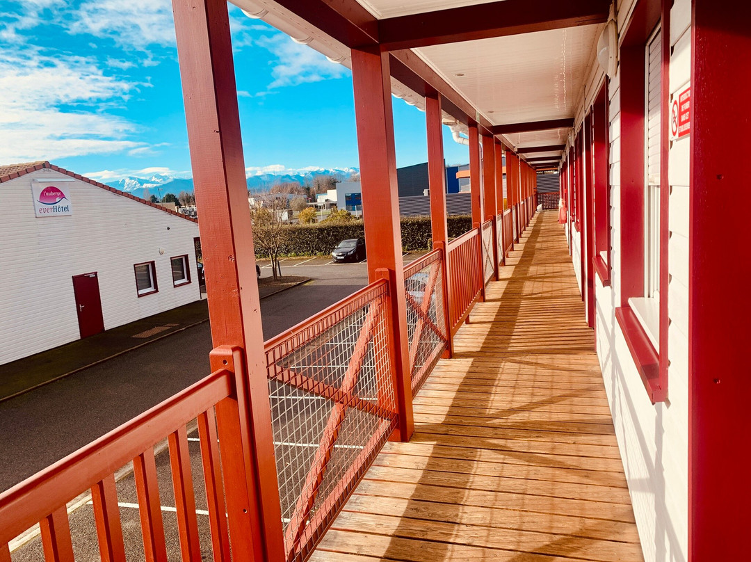 Ossun酒店住宿-Auberge Everhotel Tarbes