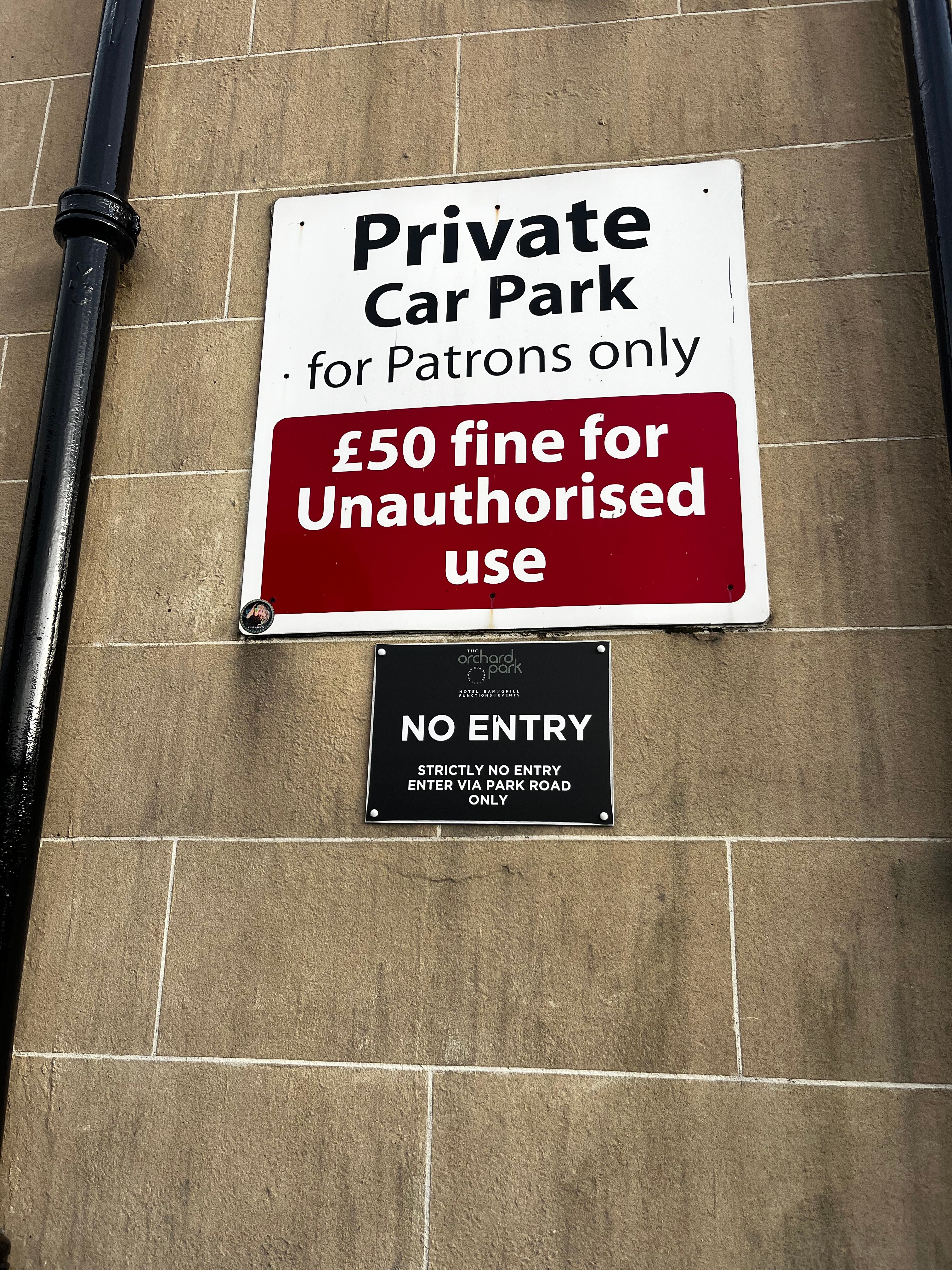 The Orchard Park Hotel-浴室