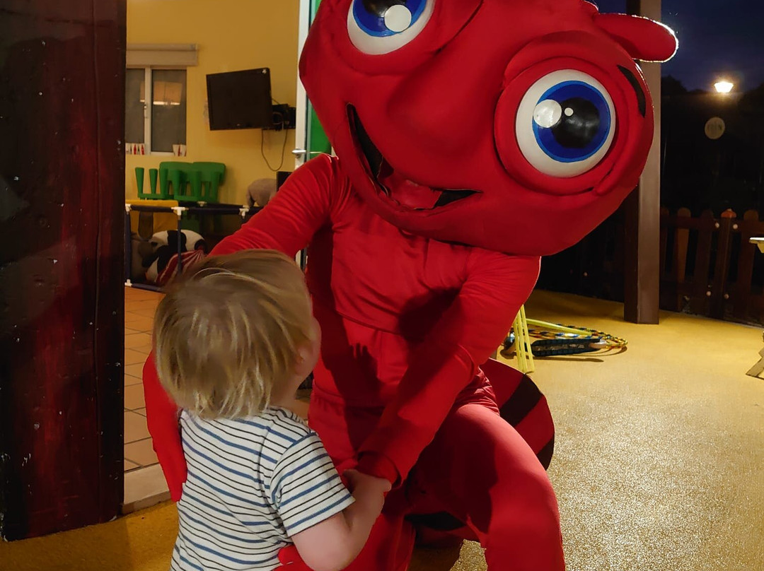 Eden Villas And Apartments主图