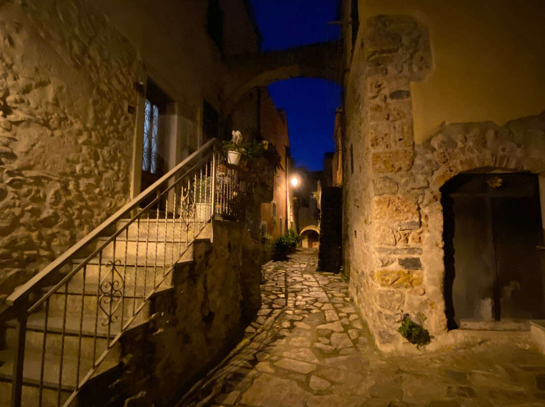 Centro Storico Zuccarello-Zuccarello必去景点