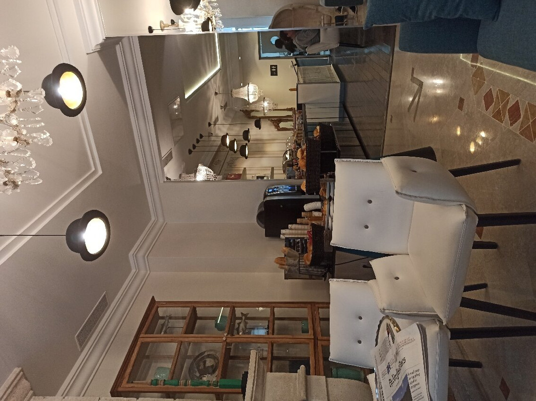 爱思得马耳他酒店主图