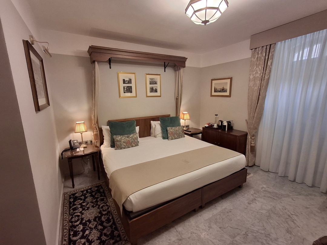 Palais Le Brun主图