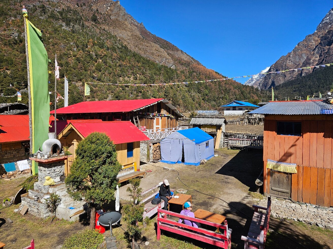 Dzonga Family House Ghunsa