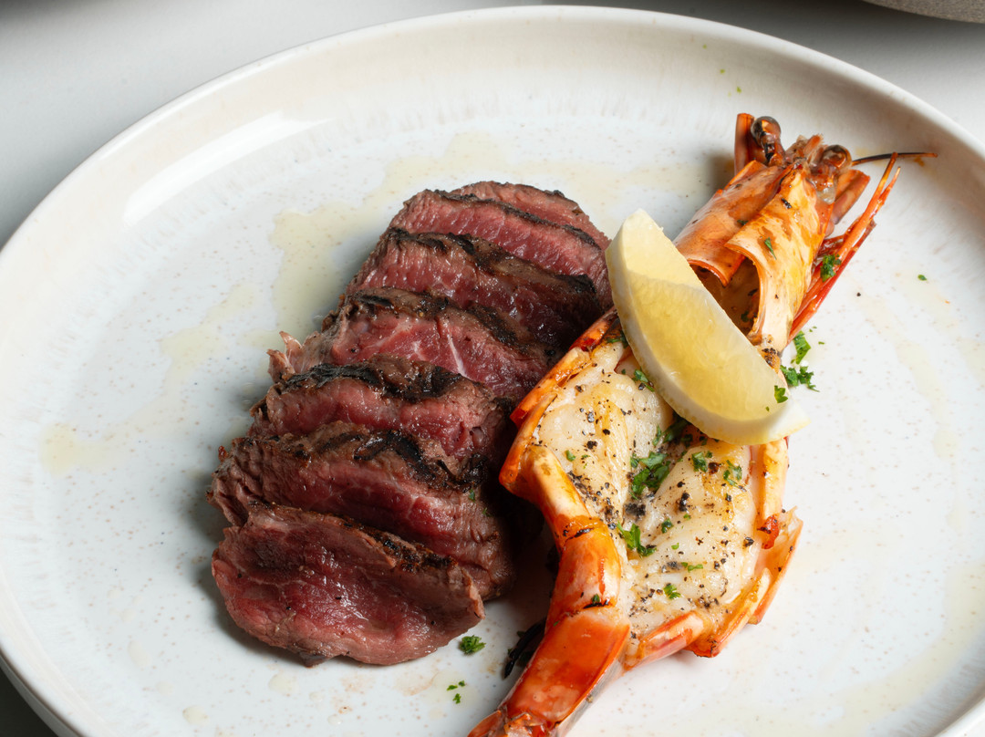 Turntable Restaurant | Steakhouse