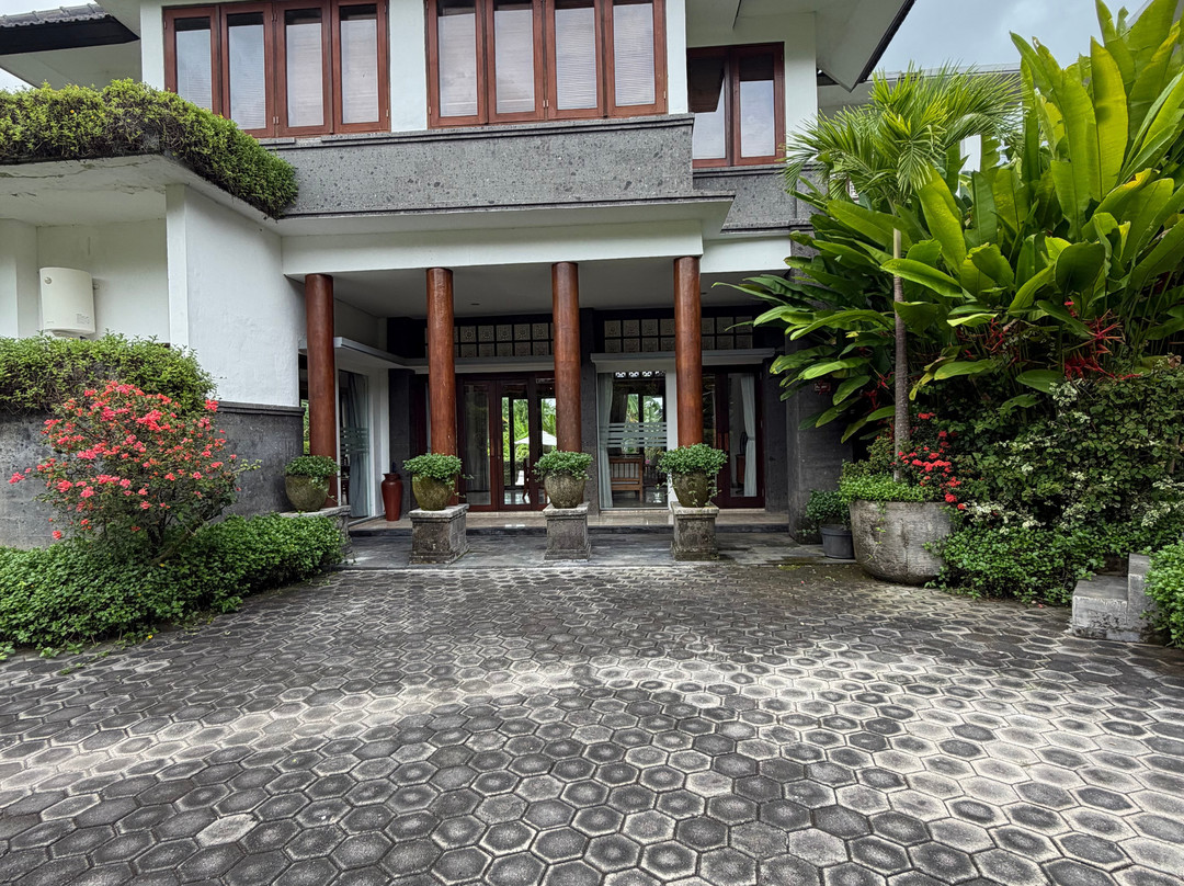 Swan Paradise A Pramana Experience主图