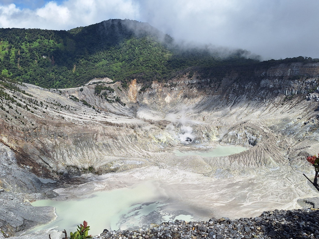 Tangkuban Perahu-连旺必去景点