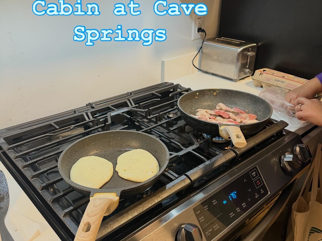 Cave Springs Resort主图