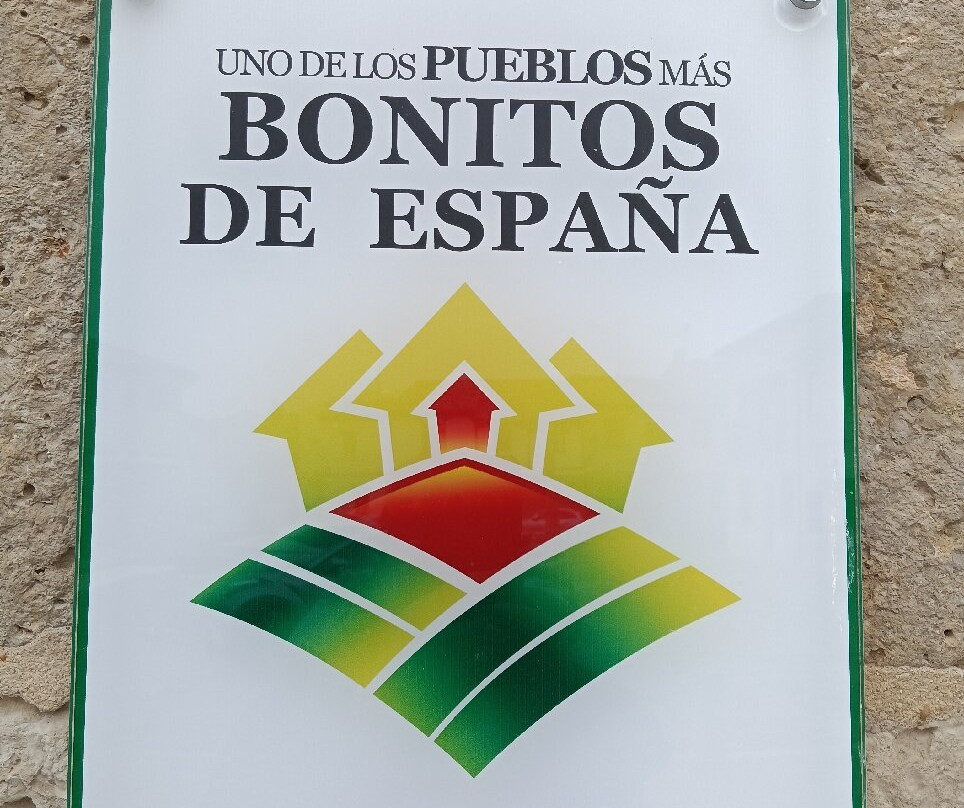 Colegiata de San Miguel-Ampudia必去景点