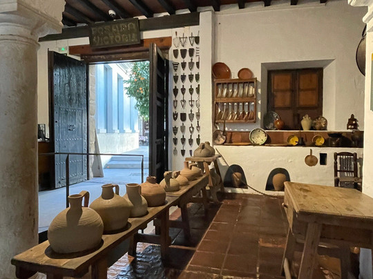 Museo de Artes y Costumbres Populares-马拉加必去景点